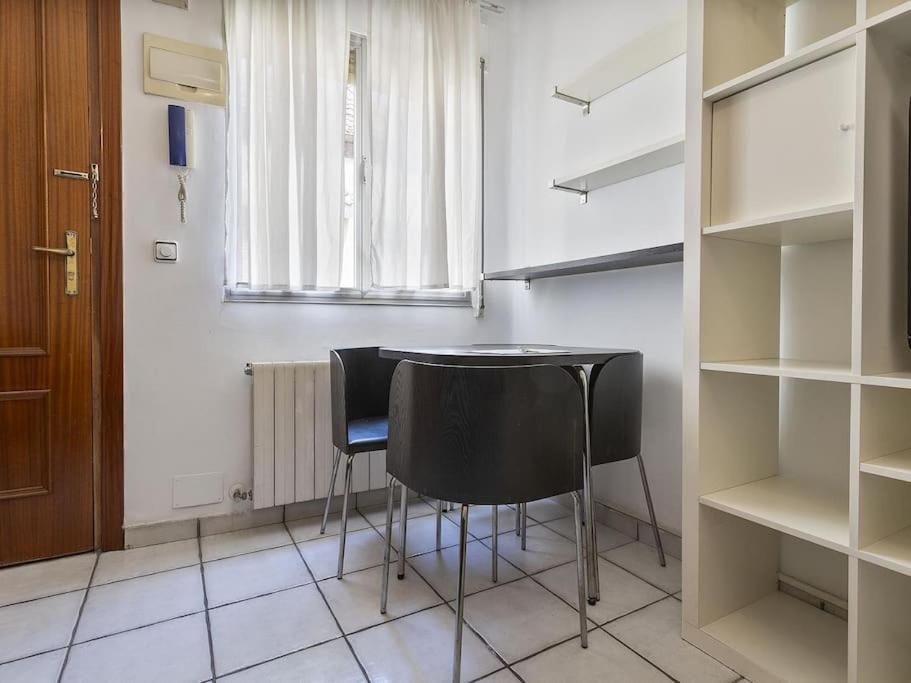 Apartamento A 10 Minutos De Atocha Apartment Madrid Bagian luar foto